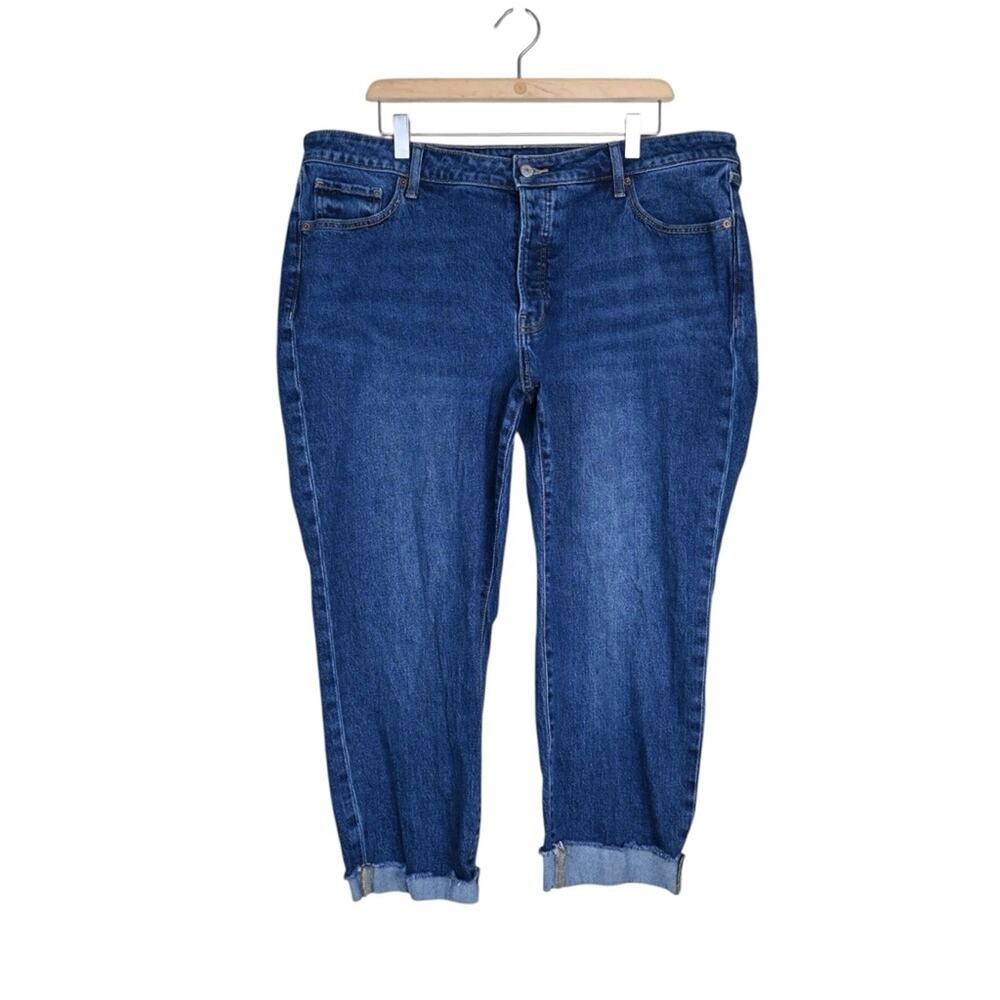Old Navy Women's 18 Petite High-Rise OG Secret Smooth Pockets Straight Jean